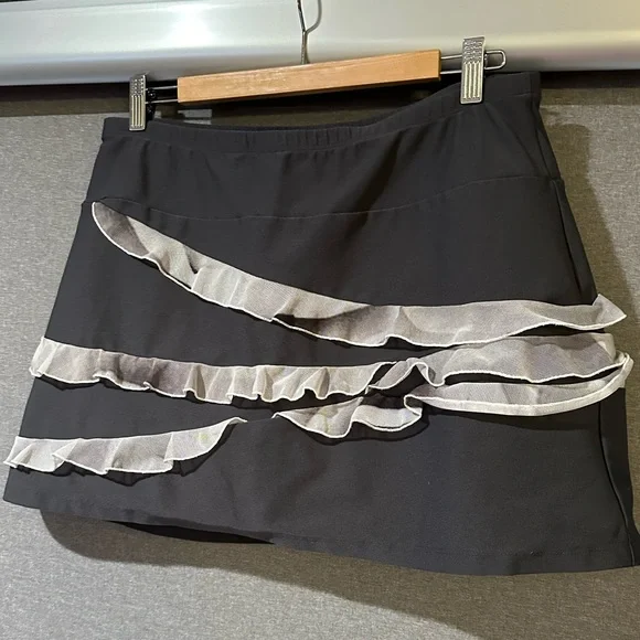 Eliza Audley 2-piece tennis skirt & tank set, L - Picture 4 of 8